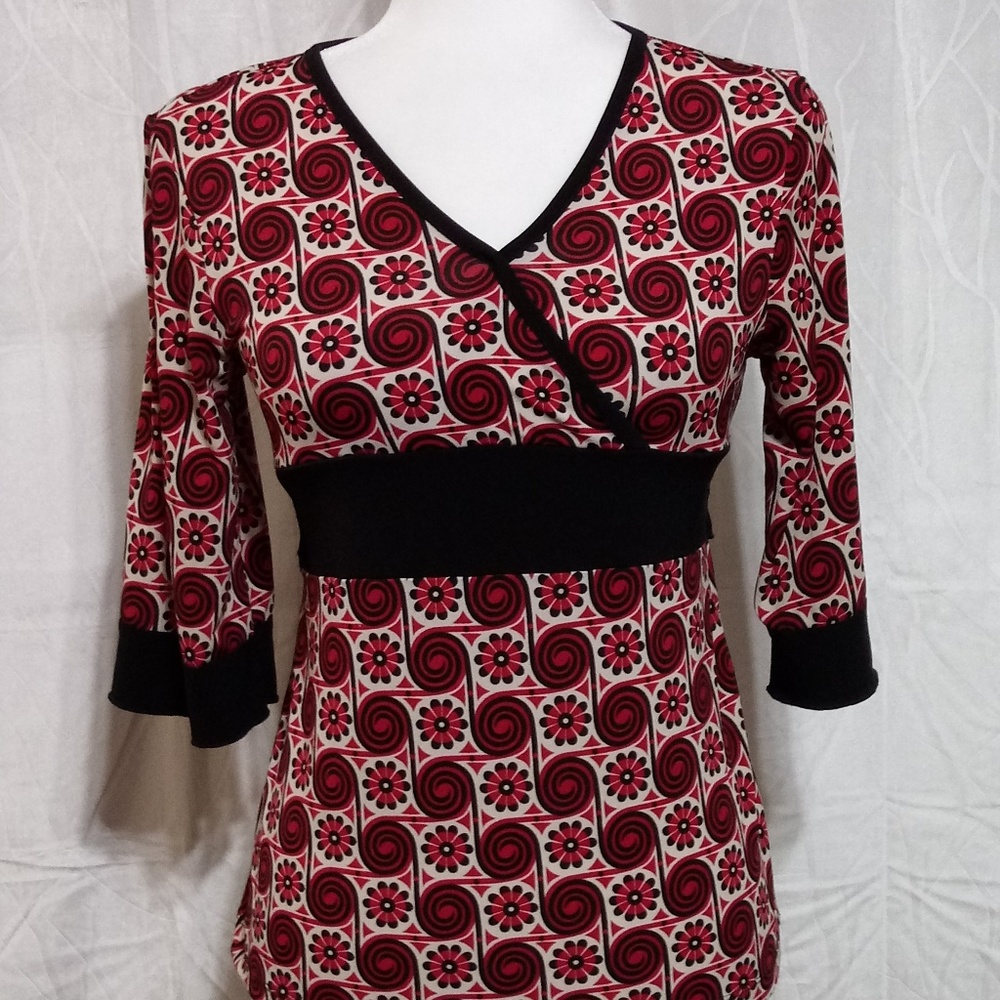 Speechless V-Neck Tie Back 3/4 Sleeve Blouse